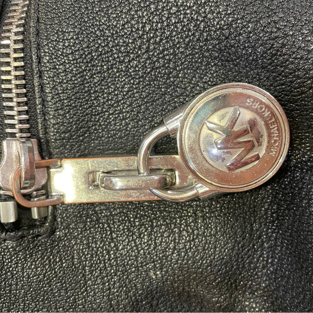 Michael Kors Black Pebble Leather Crossbody - Picture 3 of 6